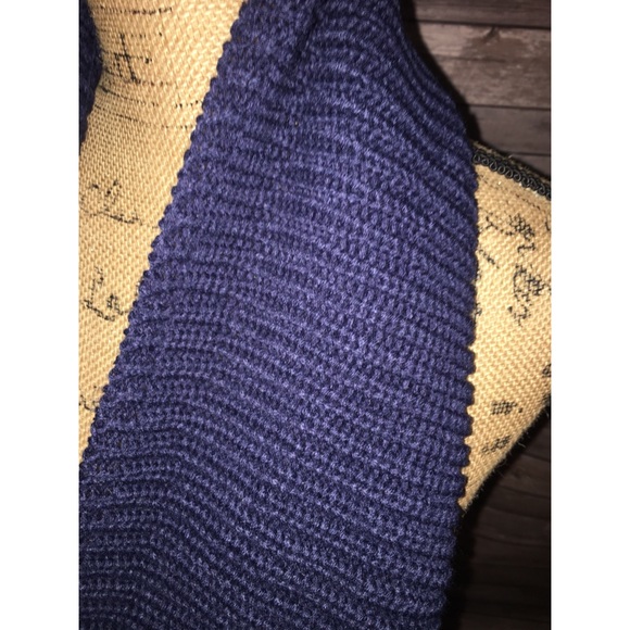 🧣Loop Scarf - Picture 2 of 3